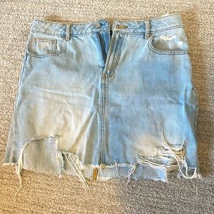 Dynamite distressed denim skirt